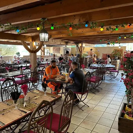 Le Relais St Germain Отель Saint-Germain (Ardeche)